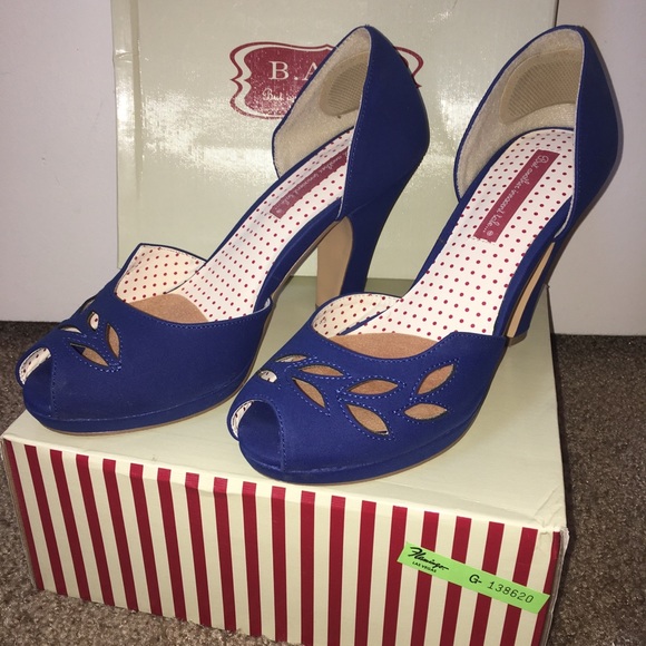 B.A.I.T Shoes - B.A.I.T. Peep Toe Pumps Blue Suede 8.5